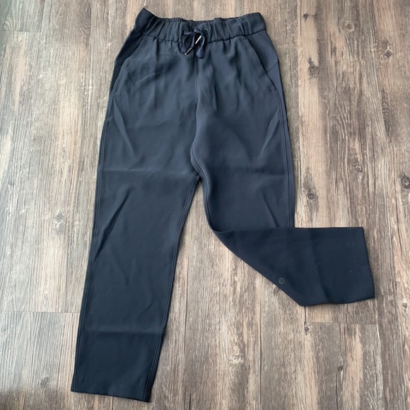 lululemon athletica Pants - NWOT Lululemon On the Fly Pant